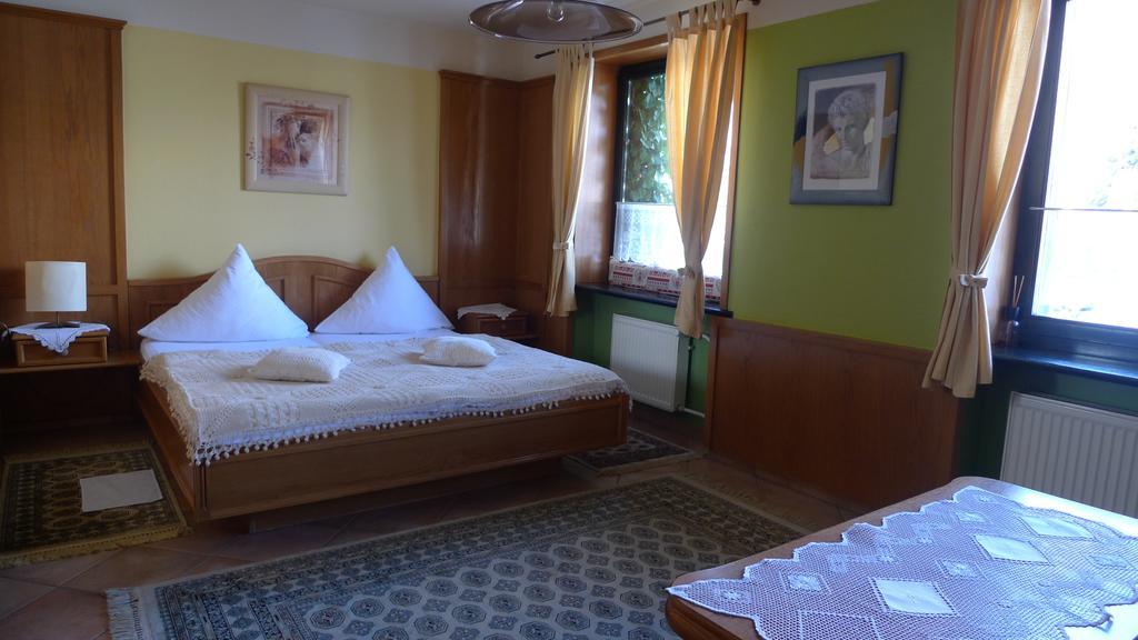 Hotel Gosciniec Stara Kuznia Debska Kuznia Exteriér fotografie
