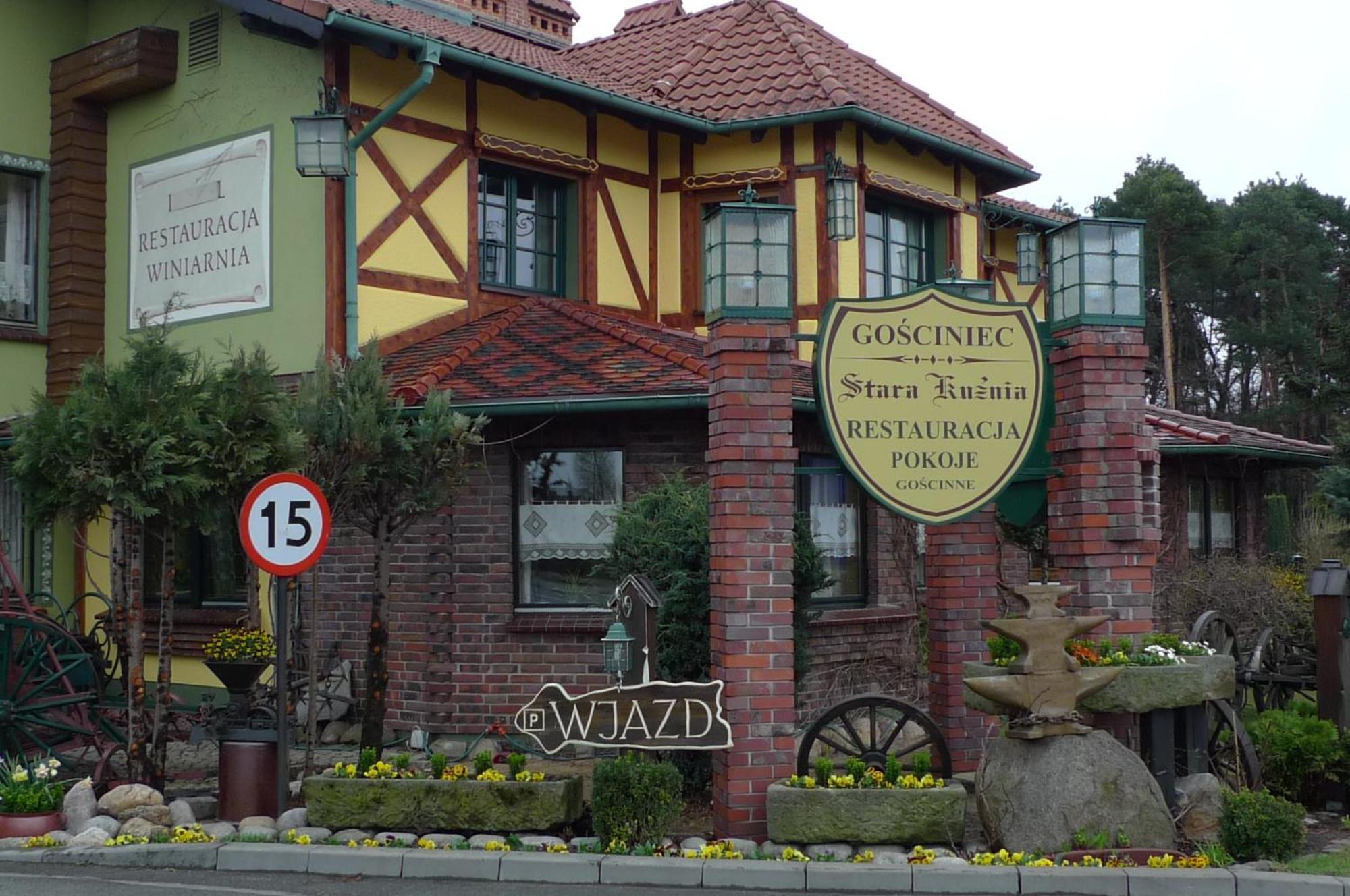Hotel Gosciniec Stara Kuznia Debska Kuznia Exteriér fotografie