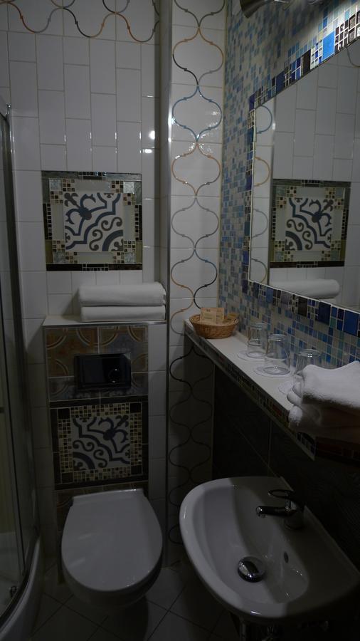 Hotel Gosciniec Stara Kuznia Debska Kuznia Exteriér fotografie